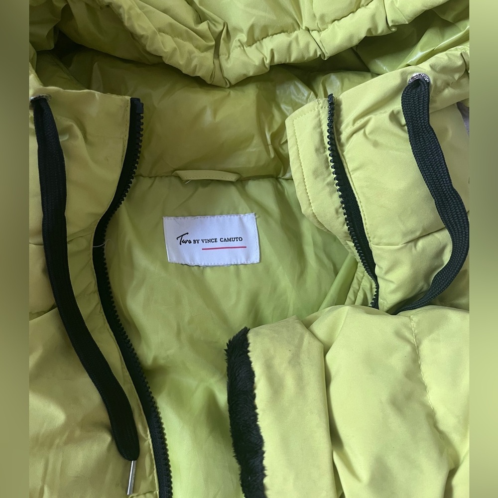 Vince camuto light Green puffer